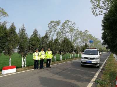 南阳市宛城区交通运输执法局 深化路域环境治理 提升道路保畅与环境检测服务水平